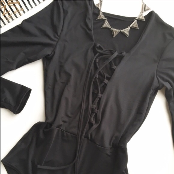 Well made bare it bodysuit top. - Picture 2 of 4