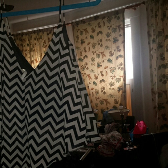 Top - Picture 3 of 3