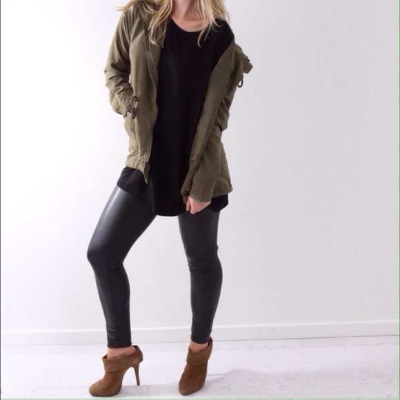 SOLD OUT - Picture 2 of 4