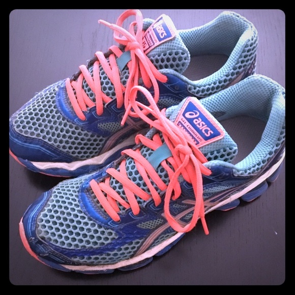 Asics tennis shoes