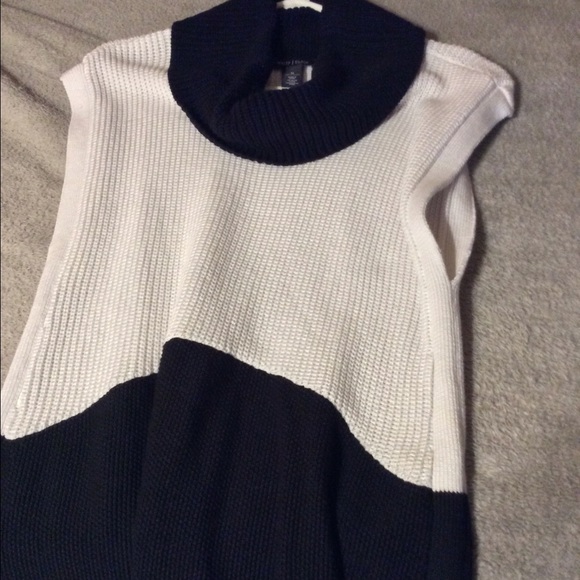 Sweater - Picture 4 of 4