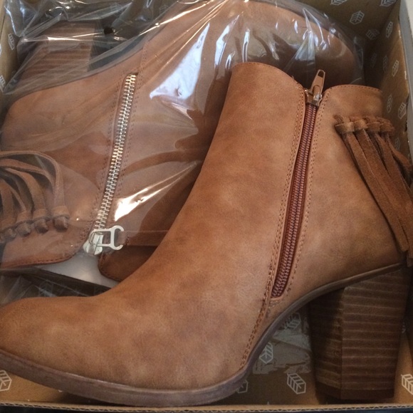 Cognac/bronze ankle booties size 9