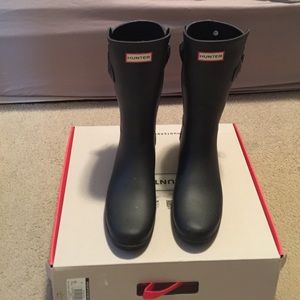 Short refined hunter boots