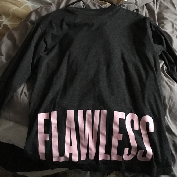 Beyoncé "flawless" long sleeve