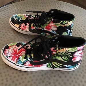 Hawaiian Print Vans High Tops. Size Women's 9