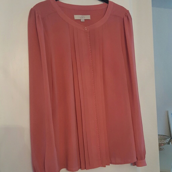 SOLD Gorgeous Ann Taylor Loft blouse - Picture 4 of 4
