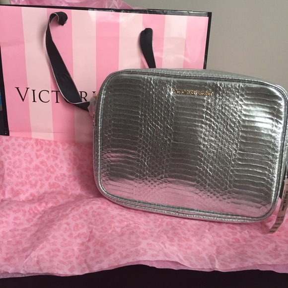 🆕 - Victoria's Secret Silver Cross-Body Bag