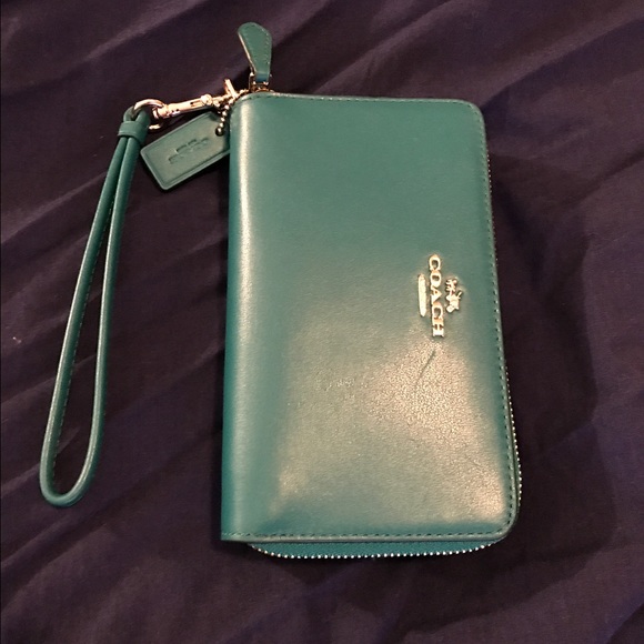 Coach Double Zip Phone Wallet