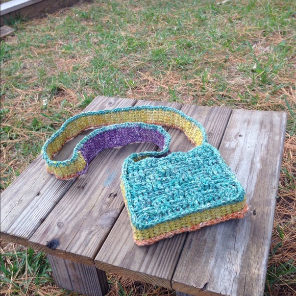 🍄  Cross Body Bag Handmade Merino wool/Hemp blend - Picture 2 of 4