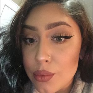 Meet your Posher, Angellica