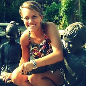 Meet your Posher, Emily