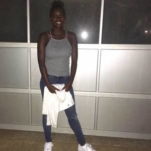 Meet your Posher, Mia