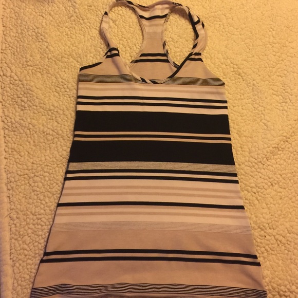 Stripe Lululemon tank 8