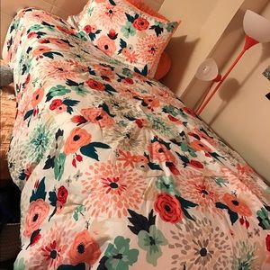 twin floral comforter and sheet set