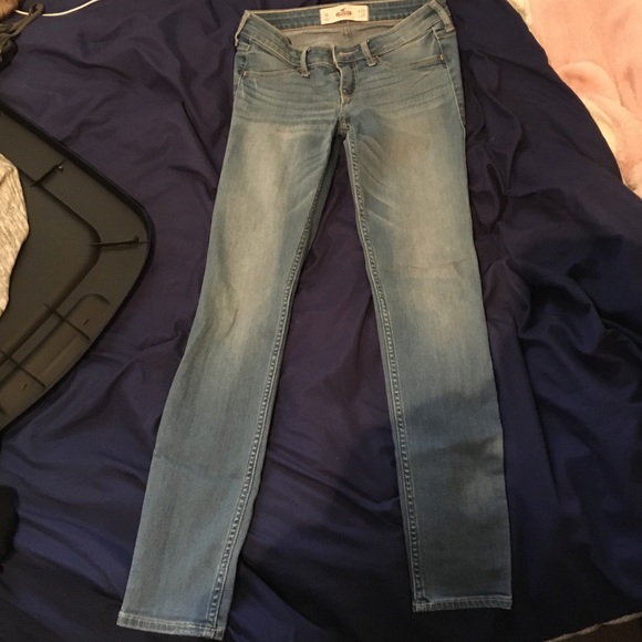 hollister light colored skinny jeans