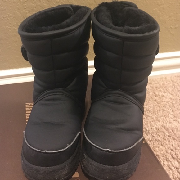 Snow Boot - infant size 6