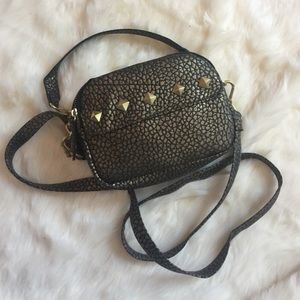 LE Target Crossbody Bag