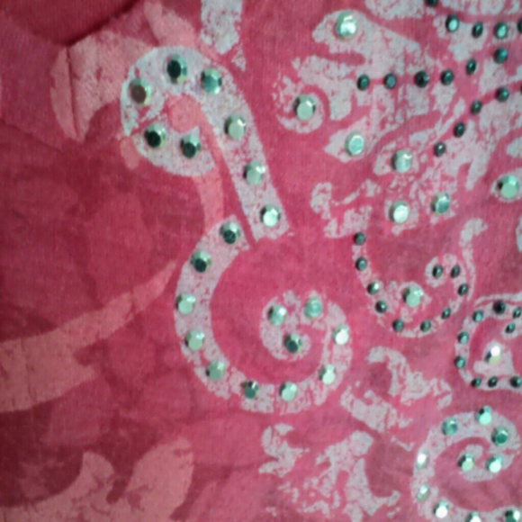 V neck top - Picture 2 of 3