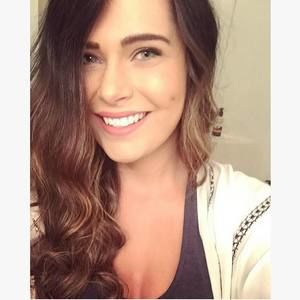 Meet your Posher, Alicia