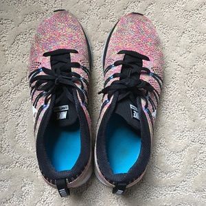 Nike flyknit trainer rainbow 6.5 (men size)