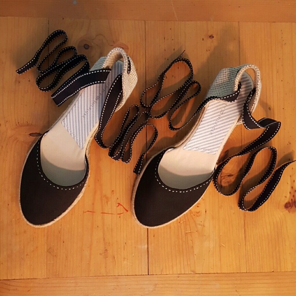 Tommy Hilfiger Wedge Tie Up Sandals