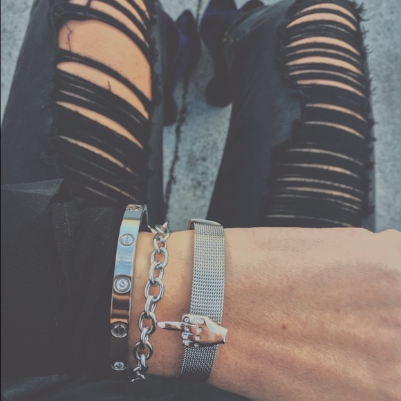 NEW! Rose Gold & Silver FU Middle Finger Bracelet - Picture 4 of 6