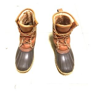 LL BEAN BOOTS WITH FUR INSIDE