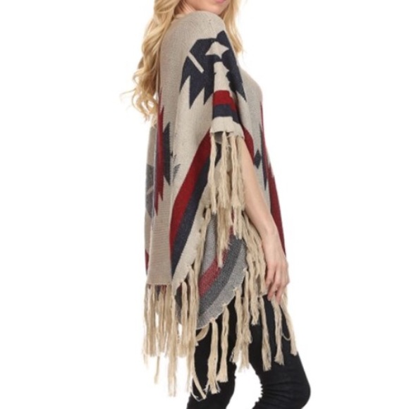 One Size Poncho - Picture 2 of 4