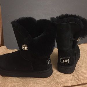 UGG bling Bailey button