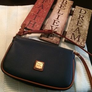 Dooney&Bourke purse.  Very Gently used.