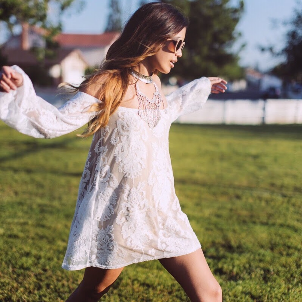 SOLD! NWT For Love and Lemons Precioso Dress - Picture 5 of 7