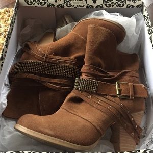 Gorgeous Santa Anna boots. Like new. Size 8