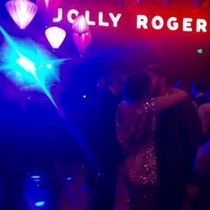 Meet your Posher, Dara