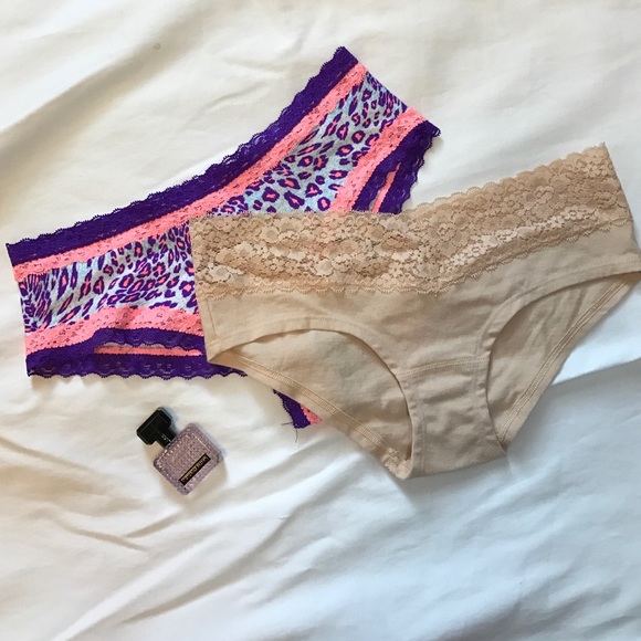 2 unused VS PINK panties and VS Scandalous parfum