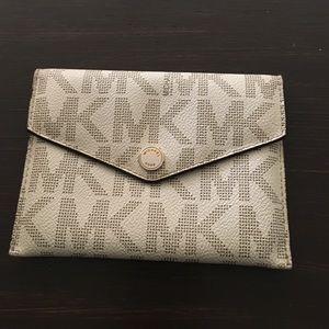 MK wallet