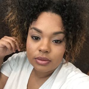 Meet your Posher, Annie