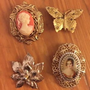Lot of 4 Vintage Brooches/Pins