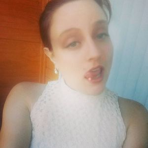 Meet your Posher, Candice