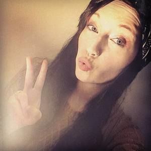 Meet your Posher, Alexandrea