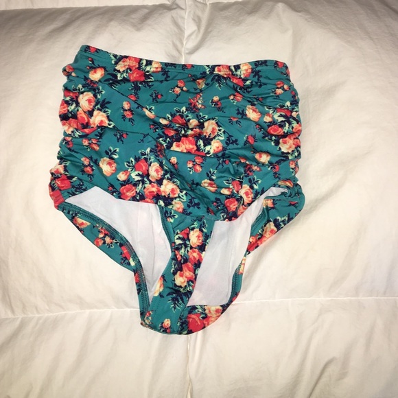 High-waisted Bikini Bottoms