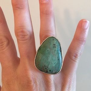 Beautiful turquoise stone silver ring
