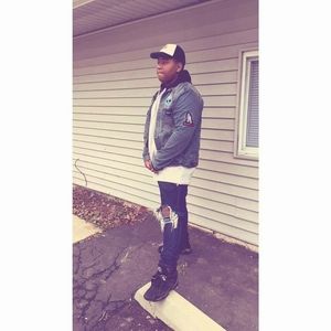 Meet your Posher, Kameron