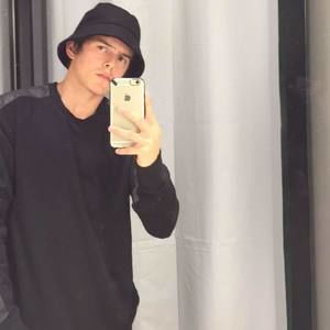 Meet your Posher, José