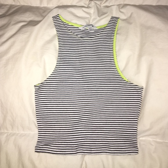 American Eagle crop top