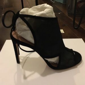 BRAND NEW Hugo Boss Black Heels
