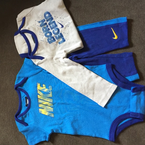 3 Piece Nike Infant Set