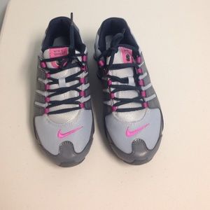 NWOB Nike Women's Shox sneakers