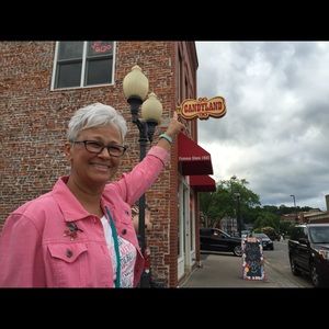 Meet your Posher, Diane