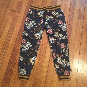 Element floral sweats HTF