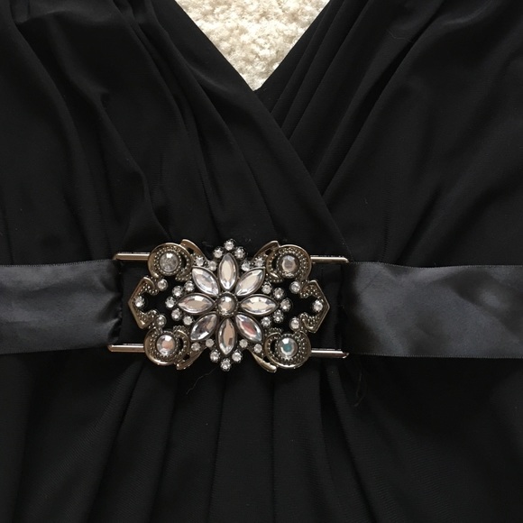 Little black dress SZ 8 - Picture 2 of 4